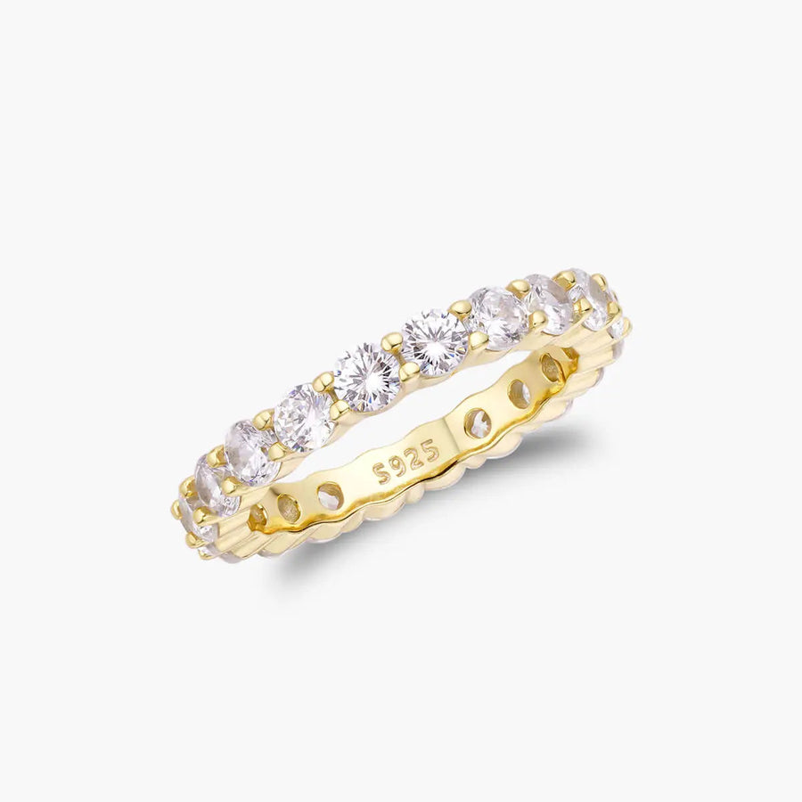 Petite Brilliant Round Band Objkts