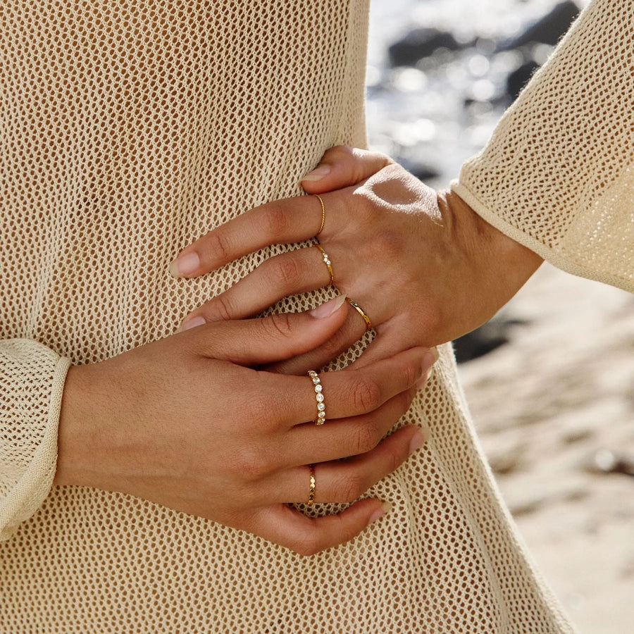 Perlenbesetzter Diamant-Ring