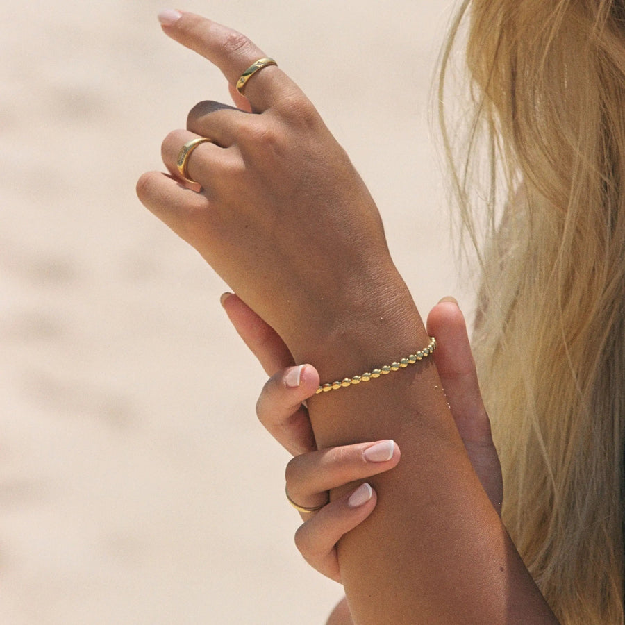 Perlenbesetztes Armband