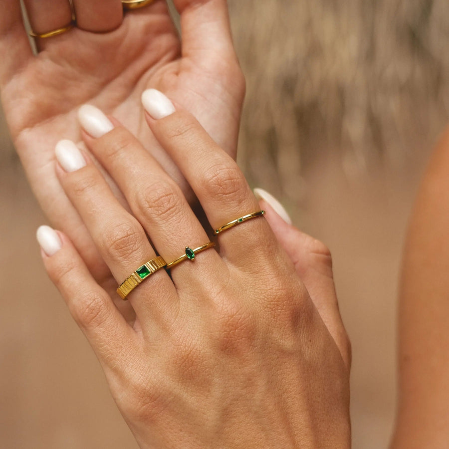 Modischer Smaragd-Ring