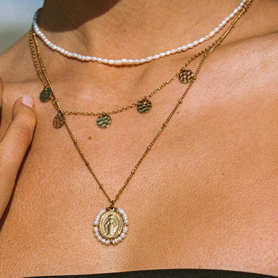 Kleine Perlen Choker