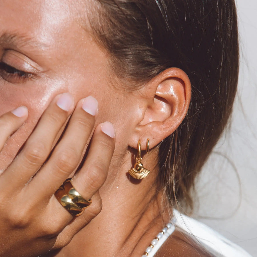Small huggie hoop earrings